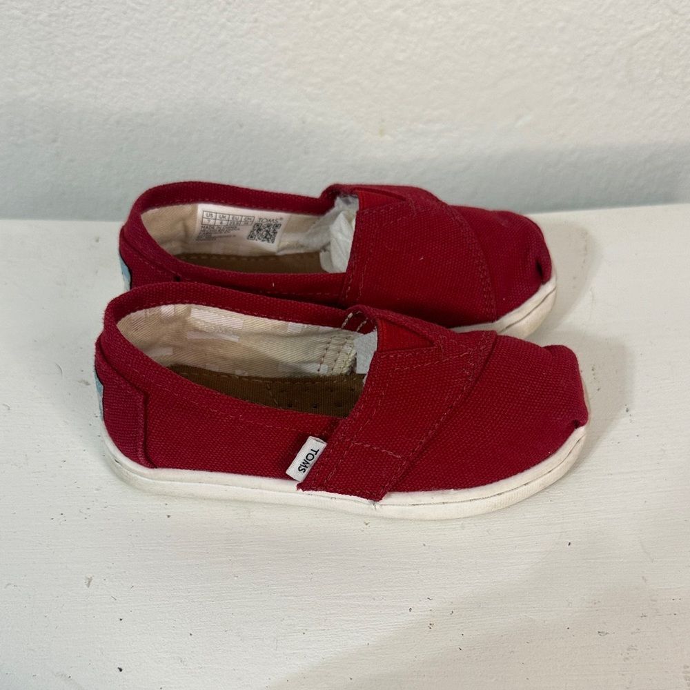 TOMS Kids Red Canvas Velcro sneakers- Size 7